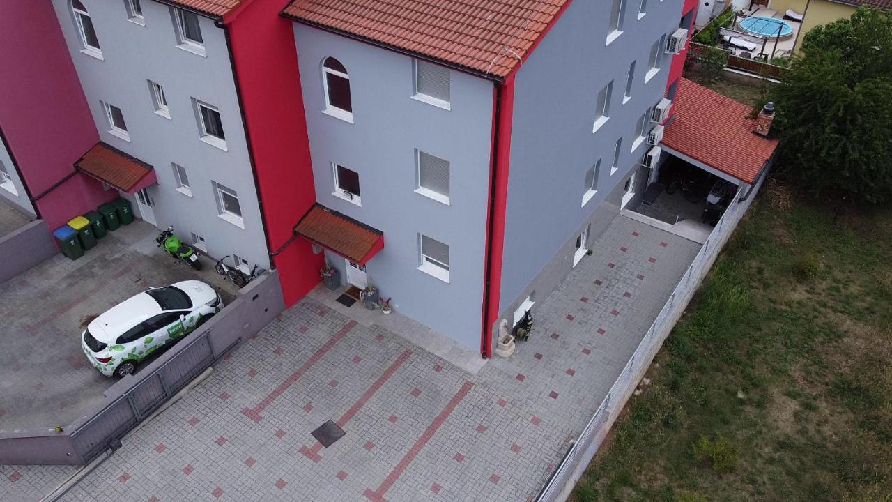 Apartments Saric Пула Экстерьер фото